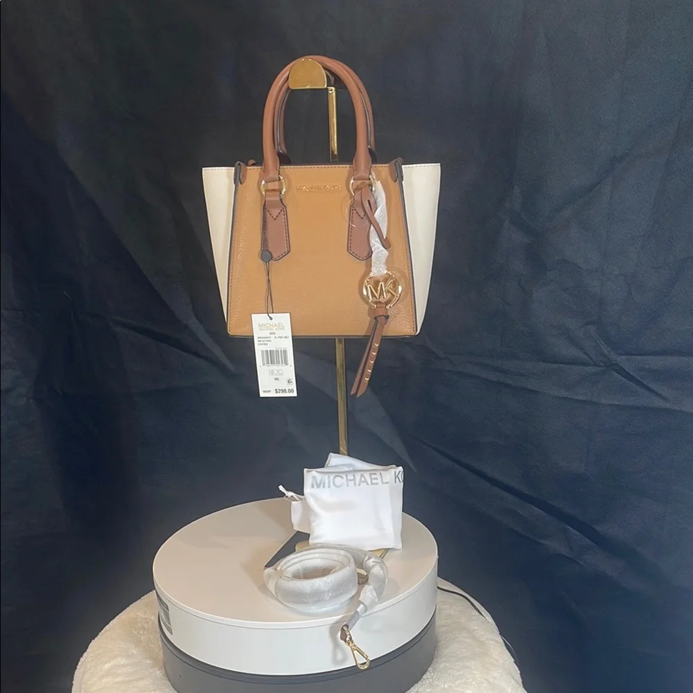 Michael Kors Tan and White Women's Bag - Picture 10 of 10